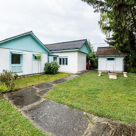 Hotel Penge Bungalok Balatonalmádi Exterior foto